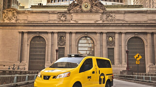 2013 New York Auto Show:  Nissan unveils NV200 mobility taxi