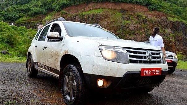 Renault Duster AWD India launch tomorrow