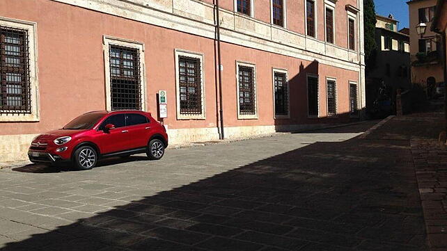 Fiat 500X shown sans camouflage ahead of Paris Motor Show debut