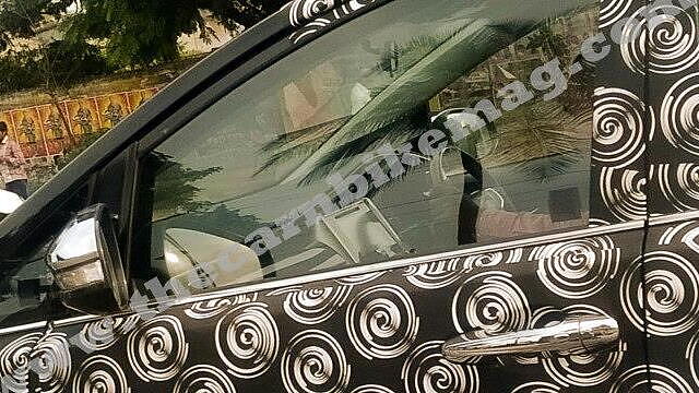 2016 Toyota Innova interior spied