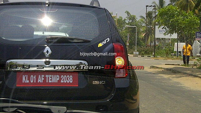 Renault Duster with four-wheel drive badge spotted in Kerala
