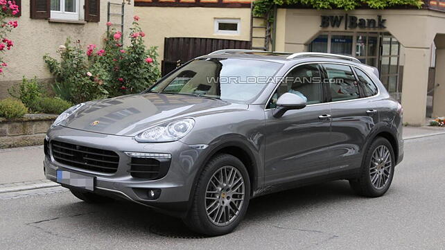 2015 Porsche Cayenne facelift spied