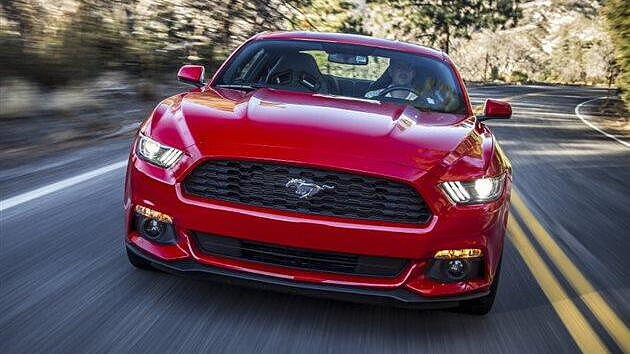 Ford Mustang officially arrives in Europe for the first time