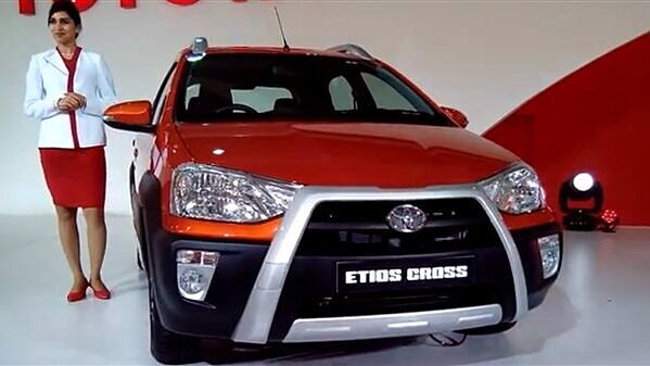 Toyota Etios Cross bookings commence