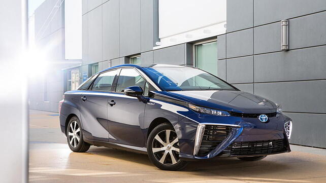 Toyota unveils Mirai fuel cell sedan with 483km range