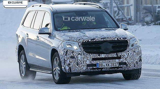 Mercedes-Benz GLS facelift spied testing