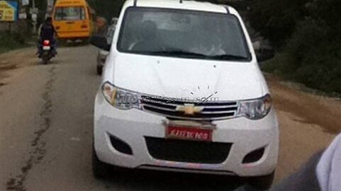 Chevrolet Enjoy CNG variant spotted testing