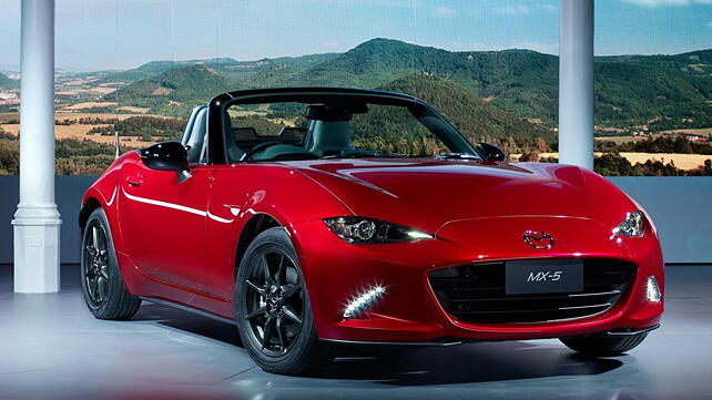 New Mazda MX-5 arrives on Xbox One before the real car goes on sale