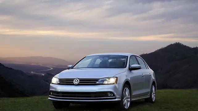 Volkswagen unveils 2015 Jetta with minor updates Volkswagen unveils 2015 Jetta with minor updates