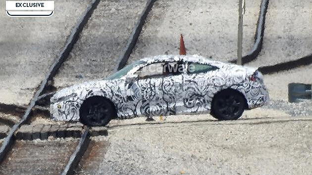 Honda Civic coupe spotted on test