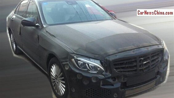 Mercedes-Benz C-Class long-wheelbase version spied in China