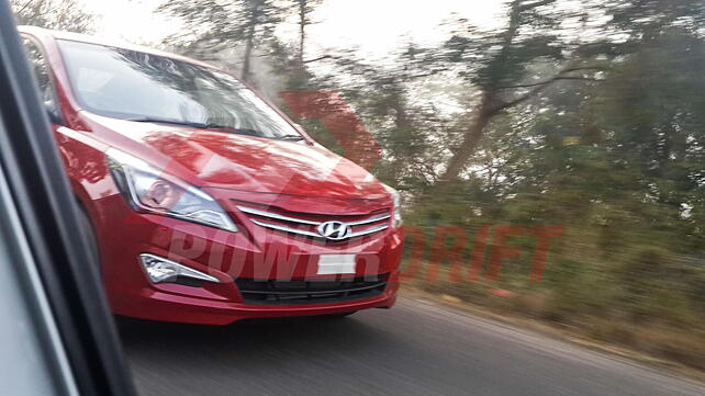 Hyundai Verna facelift spotted sans camouflage ahead of launch