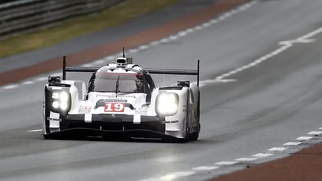 Porsche rules the 24-hour Le Mans for the 17th time Porsche rules the 24-hour Le Mans for the 17th time