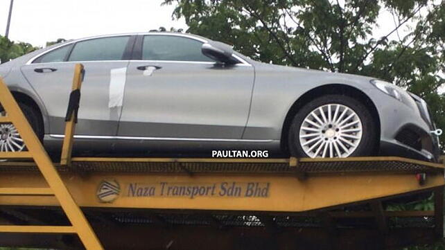2014 Mercedes-Benz C-Class spotted on route to dealership in Malaysia