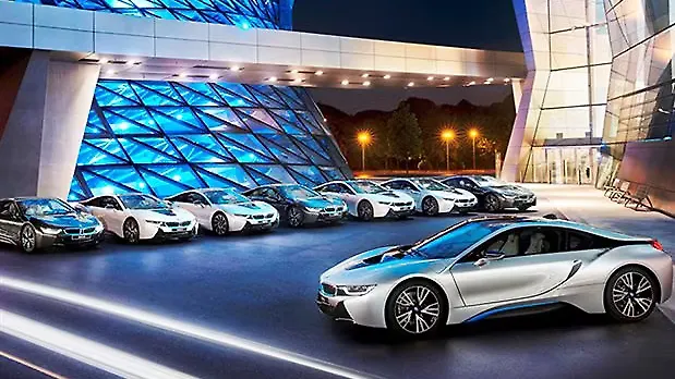 BMW i8 with laser lights delivered to customers BMW i8 with laser lights delivered to customers