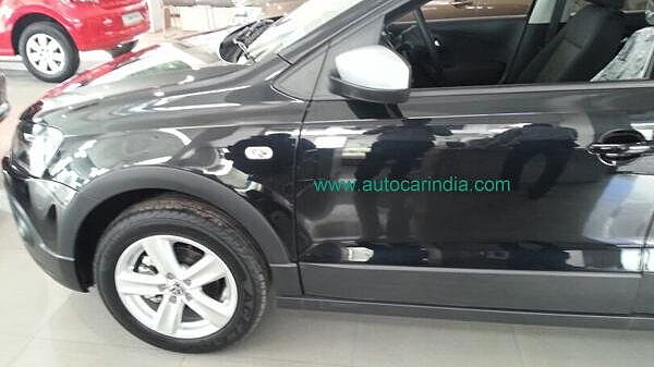 Volkswagen Cross Polo spotted; to be launched soon