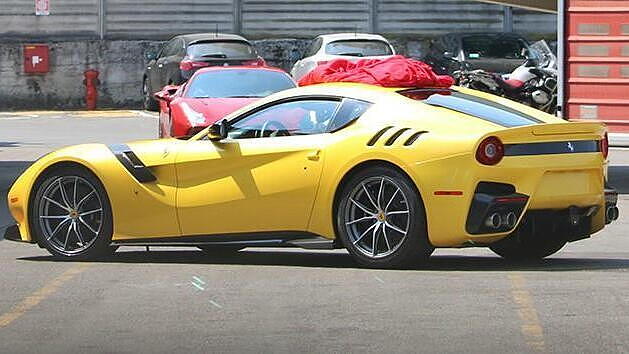 Ferrari F12 Speciale spied completely undisguised