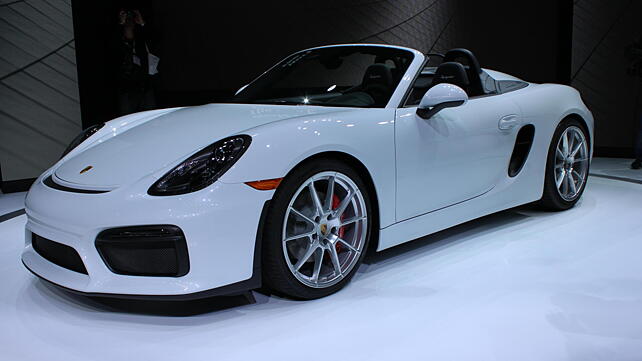 2015 New York Auto Show:  Porsche Boxster Spyder revealed