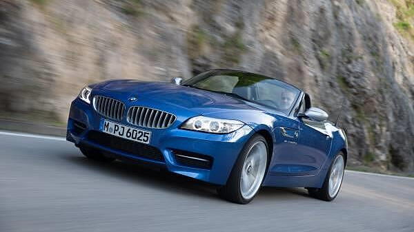 BMW Z4 now in gorgeous Estoril Blue metallic paint