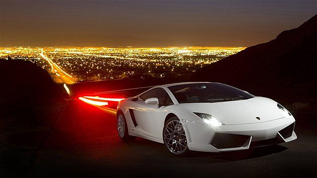 Lamborghini’s 2013 global sales see a hike with 2,121 units sold