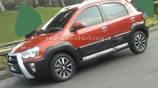 Toyota Etios Cross spied in Pune