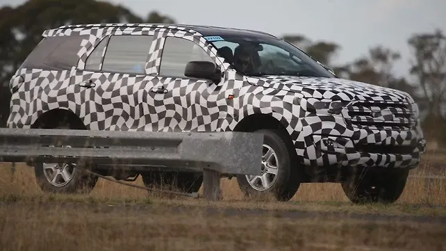2015 Ford Everest spied testing in Australia 2015 Ford Everest spied testing in Australia