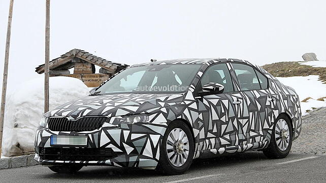 Skoda Octavia facelift spotted testing