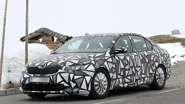 Skoda Octavia facelift spotted testing Skoda Octavia facelift spotted testing