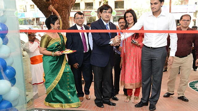 Tata Motors inaugurates a new dealership in Mumbai