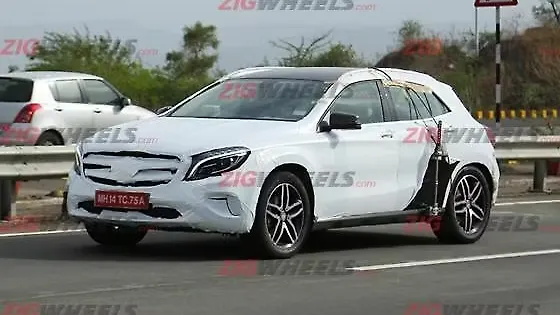 Mercedes-Benz GLA spotted testing in India Mercedes-Benz GLA spotted testing in India