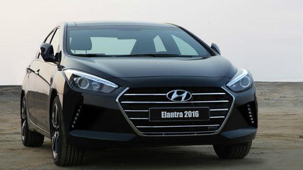 2016 Hyundai Elantra spotted ahead of probable April debut