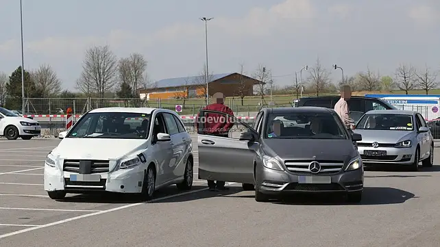 Mercedes-Benz B-Class facelift spotted testing along with older sibling Mercedes-Benz B-Class facelift spotted testing along with older sibling