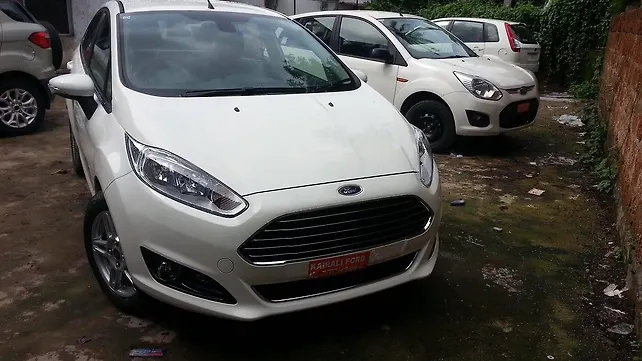 Ford Fiesta facelift spotted at a dealership Ford Fiesta facelift spotted at a dealership