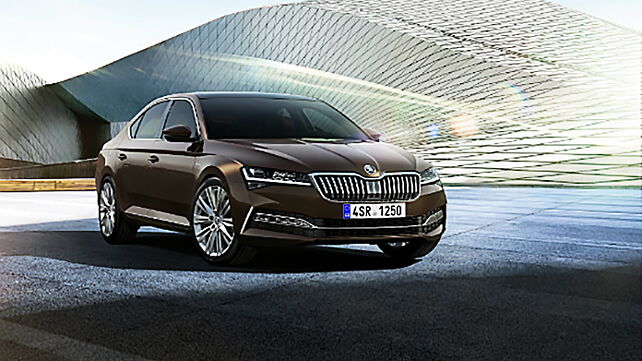 Skoda Superb facelift revealed: Now in pictures