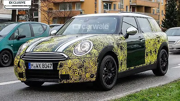Mini Clubman spied with minimal camouflage Mini Clubman spied with minimal camouflage