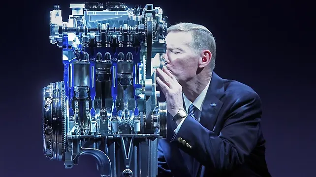 Ford 1.0-litre EcoBoost engine wins international engine of the year 2014 Ford 1.0-litre EcoBoost engine wins international engine of the year 2014