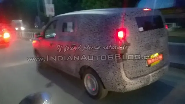 Renault Lodgy spotted testing in Chennai Renault Lodgy spotted testing in Chennai