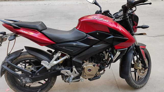 Used 2013 Bajaj Pulsar NS200 Standard (S186065) for sale in Noida ...