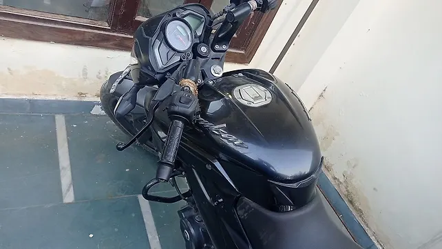 Bajaj Pulsar NS200 Standard