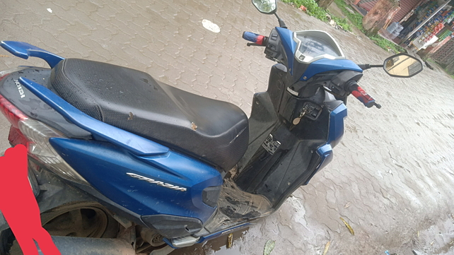 honda grazia olx