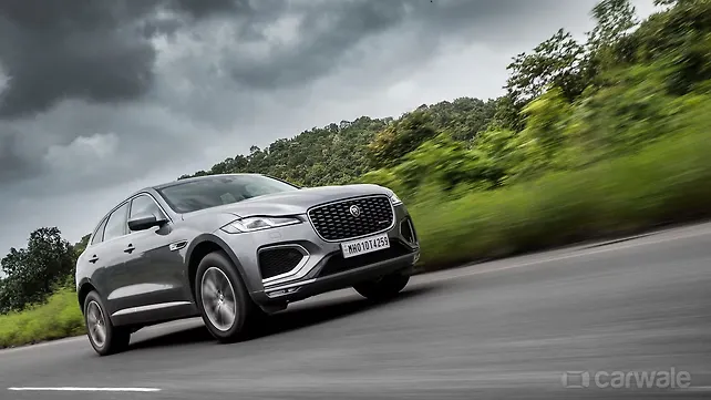 Jaguar F-Pace Right Front Three Quarter