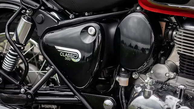 Royal Enfield 2021 Classic 350 Right Side Air Filter Compartment