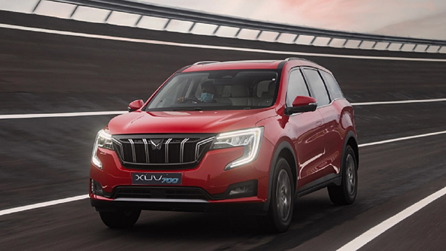 New Mahindra XUV700 To Be Offered In 34 Variants - CarWale