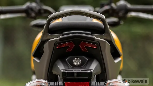 TVS Raider 125 Tail Light