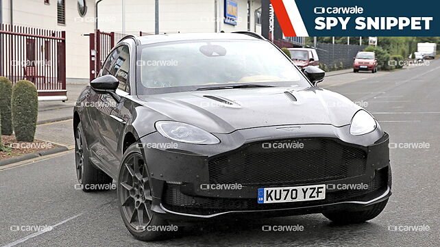 Aston Martin DBX facelift in the works?