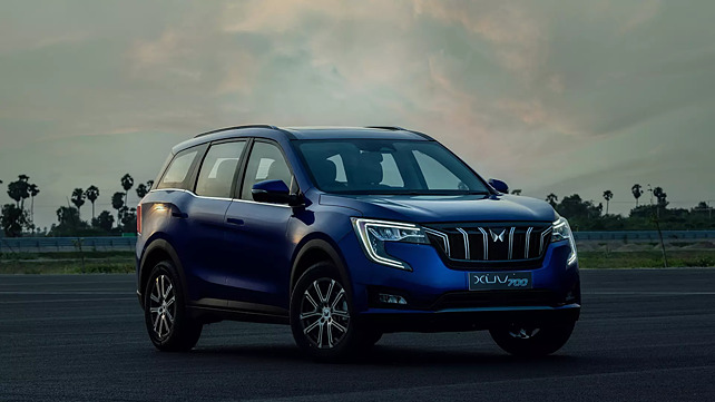 Mahindra XUV700 AX7 Luxury diesel introduced in manual and automatic AWD option