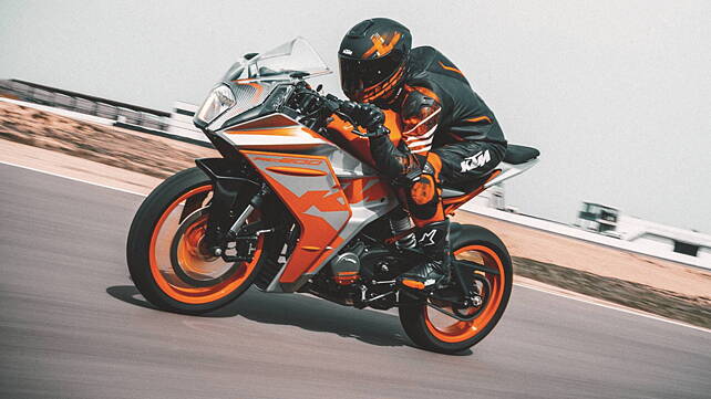 BREAKING! 2022 KTM RC 200 launched; price remains unchanged