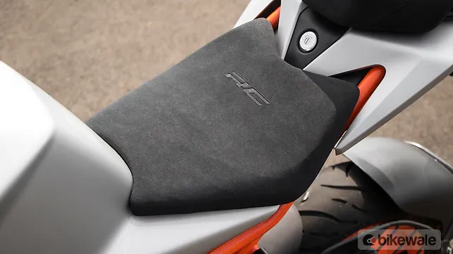 KTM RC 200 Seat