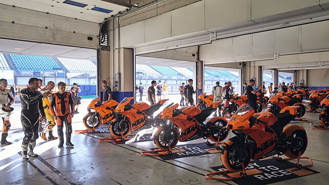 First 25 units of the KTM RC 8C limited-edition motorcycles delivered