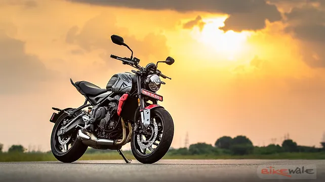 Hero Xtreme 160R Left Front Three Quarter